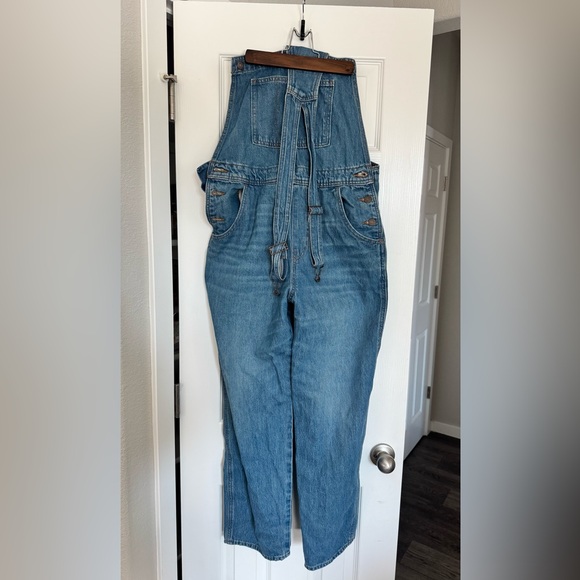 Levi's Denim - Levi’s Classic Women's Denim Overalls